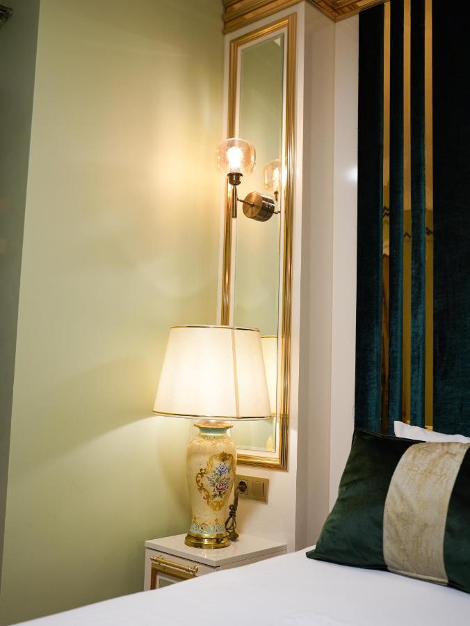 Whitemoon Hotel Suites Taksim Istanbul Ngoại thất bức ảnh