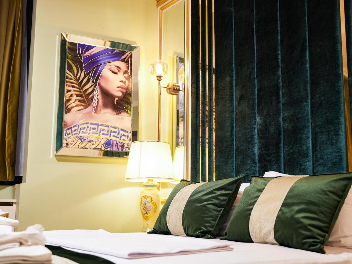 Whitemoon Hotel Suites Taksim Istanbul Ngoại thất bức ảnh