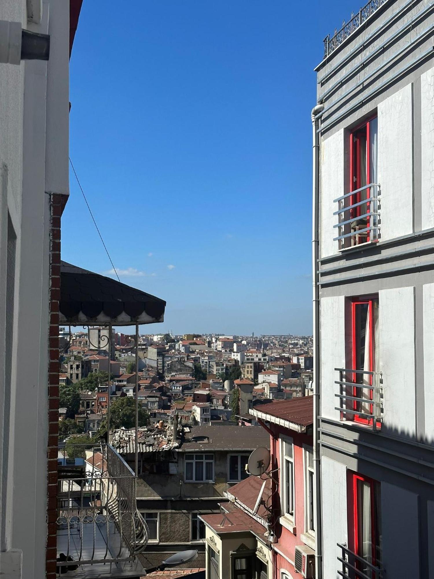 Whitemoon Hotel Suites Taksim Istanbul Ngoại thất bức ảnh