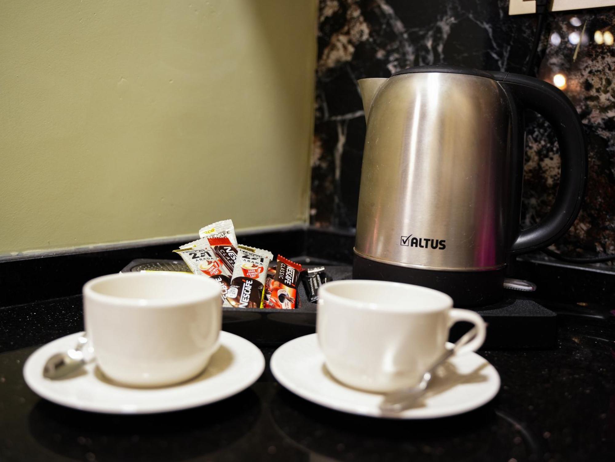 Whitemoon Hotel Suites Taksim Istanbul Ngoại thất bức ảnh